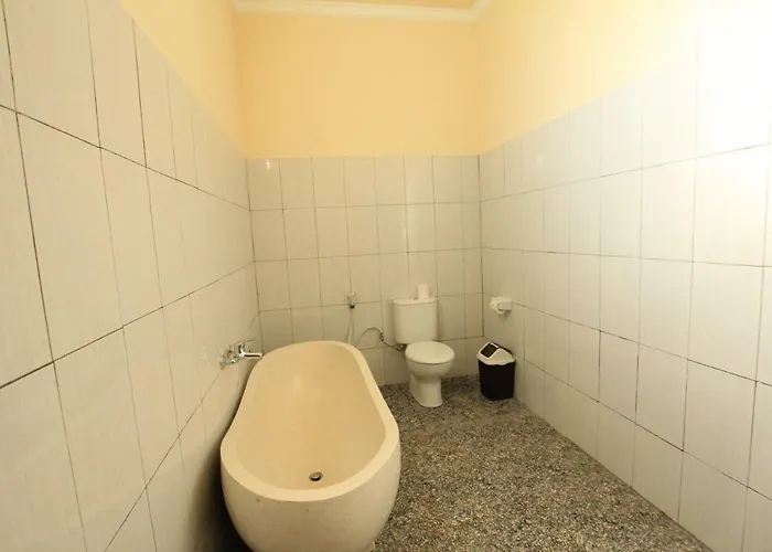 ゲストハウス Ayuna Family 4*